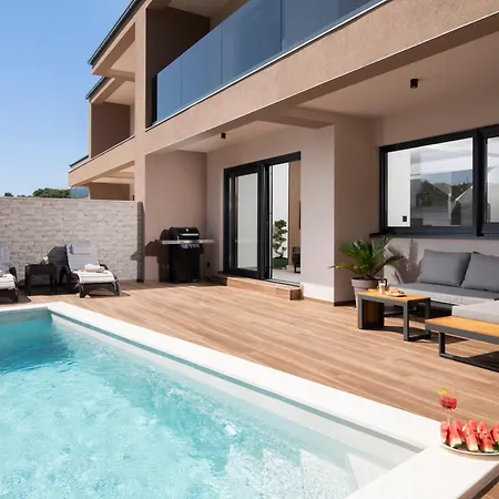Lumea - 4 Bedroom With Pool Villa