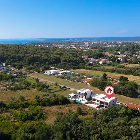 Lumea - 4 Bedroom With Pool Villa Pula