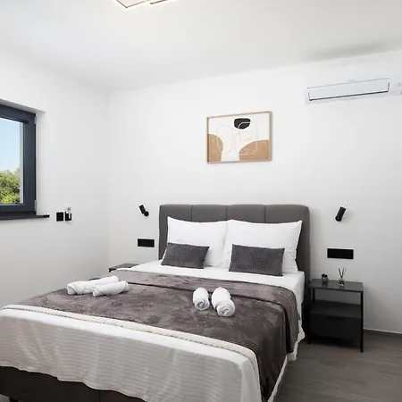 Lumea - 4 Bedroom With Pool Villa