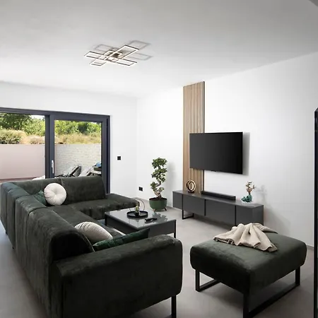 Lumea - 4 Bedroom With Pool Villa *