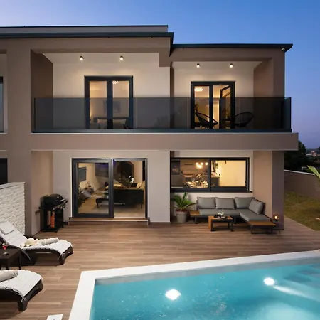 别墅 Lumea - 4 Bedroom With Pool *